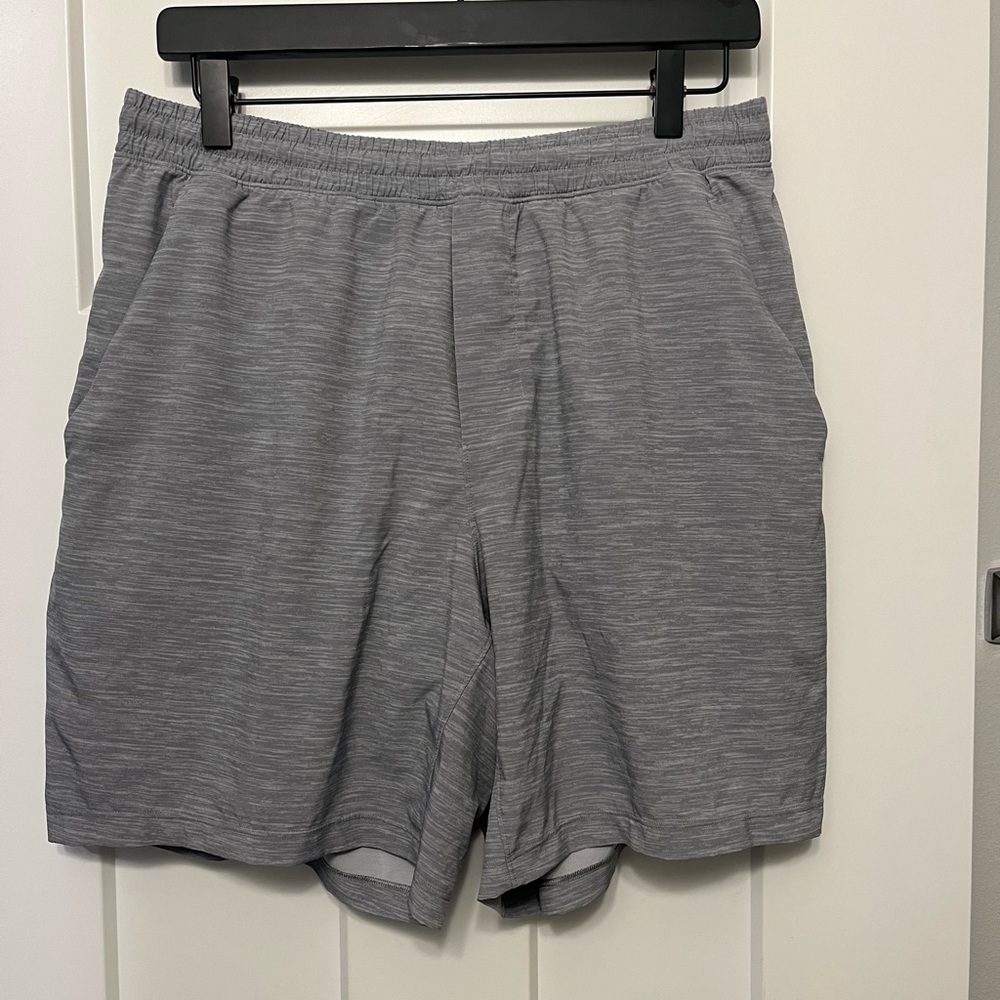 Lululemon men’s shorts - Picture 1 of 4
